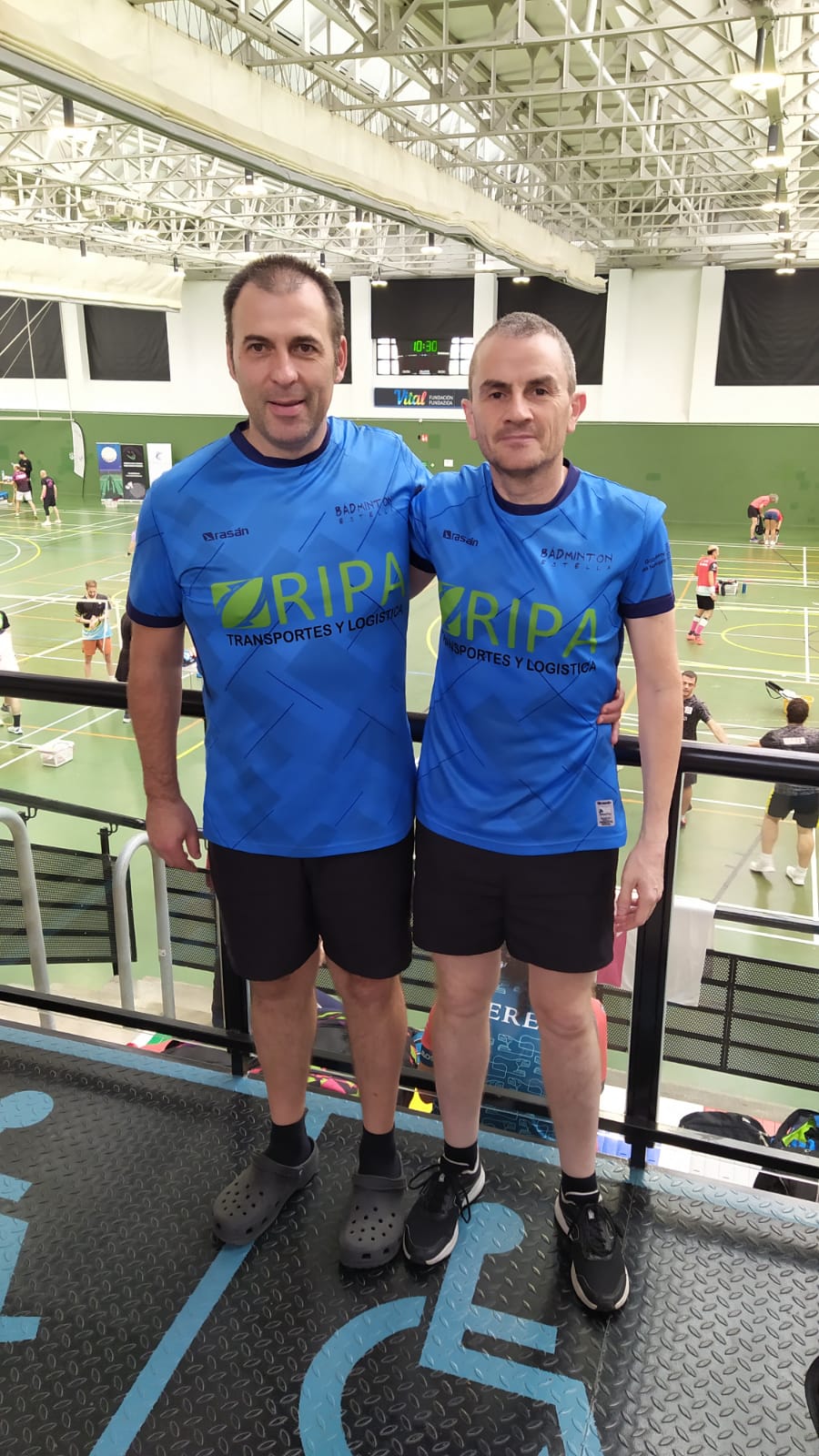 El Club B&aacute;dminton Estella se va de M&aacute;sters